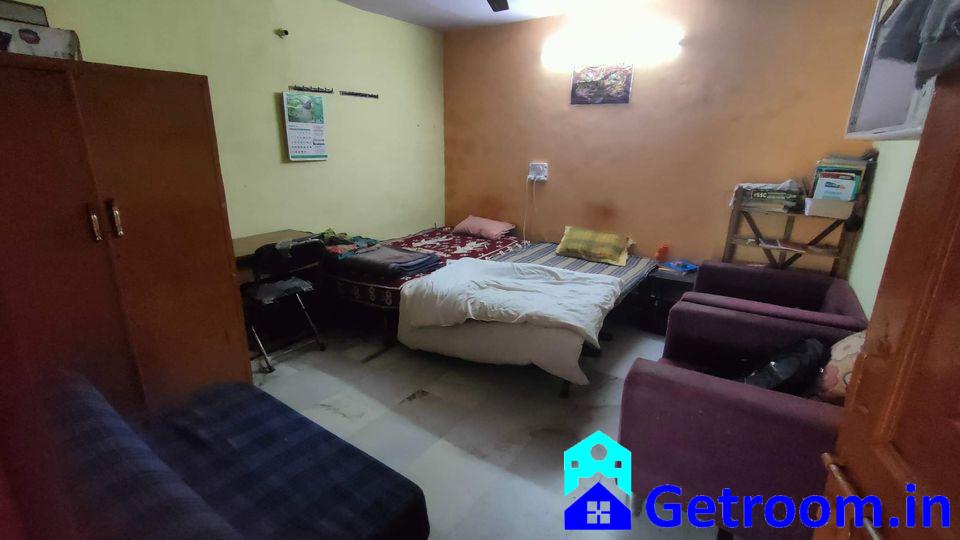 2 BHK House Any Tenants