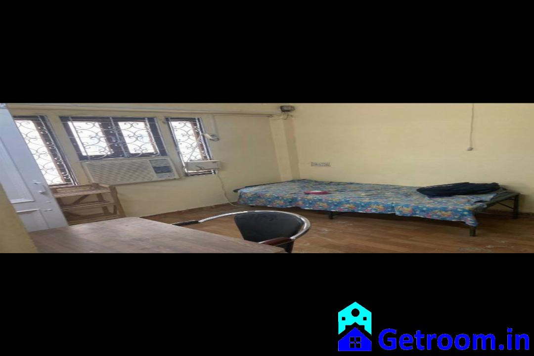 Double Shared Room House Bachelor