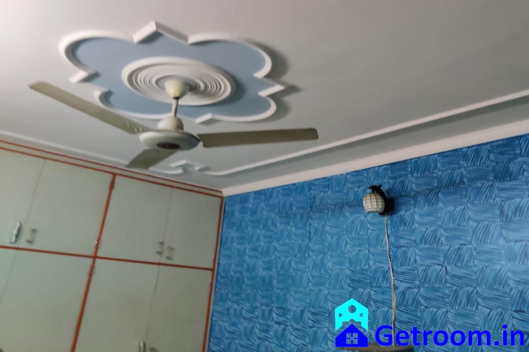 Single Room House Bachelor