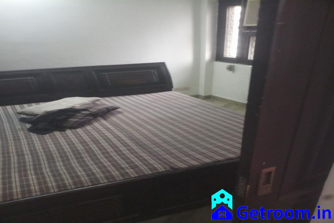 2 BHK House Any Tenants