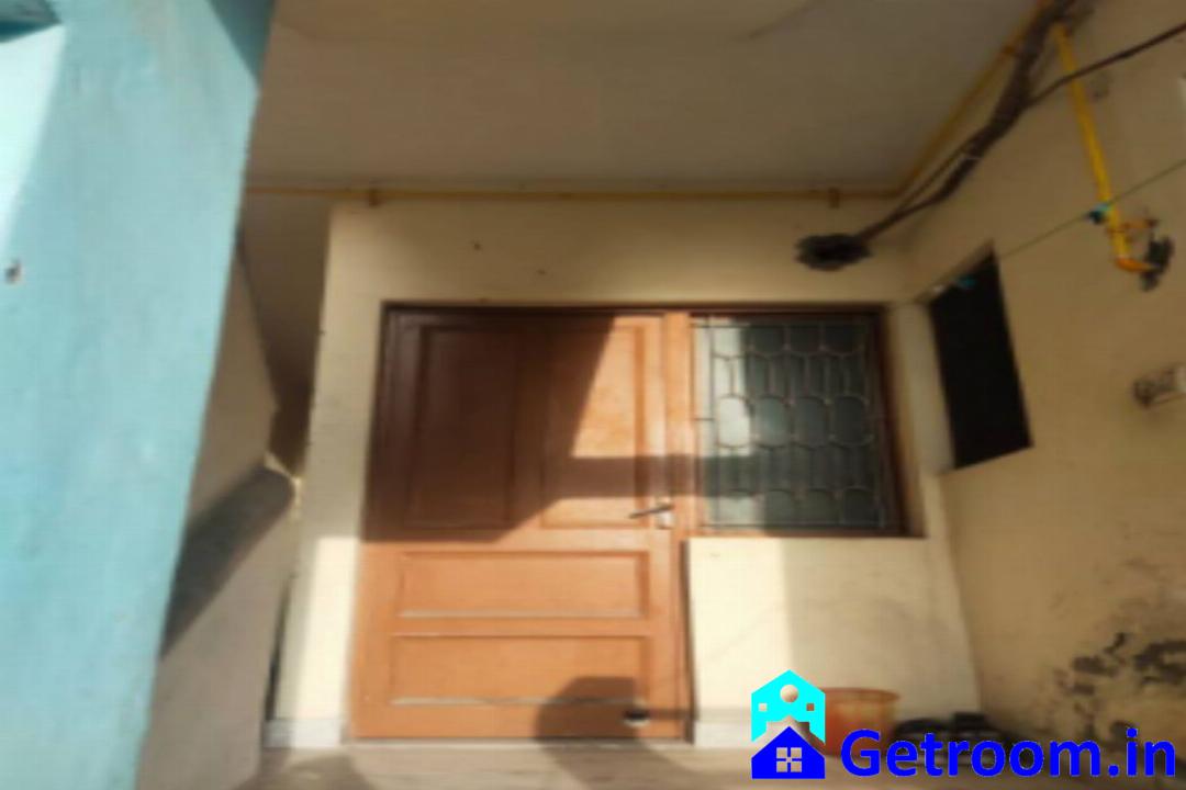 1 BHK House Any Tenants