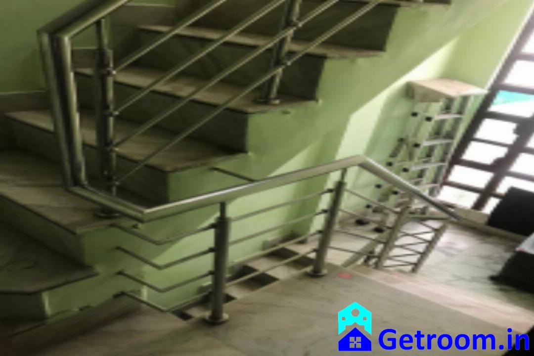 2 BHK House Any Tenants