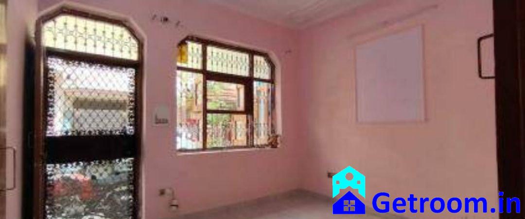 2 BHK House Any Tenants