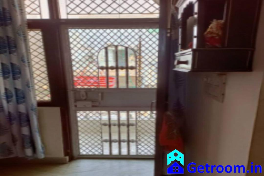 Single Room House Bachelor