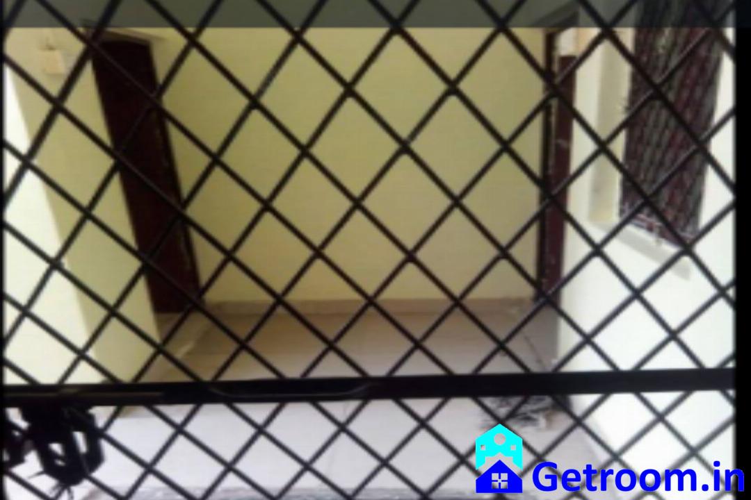 1 BHK House Any Tenants