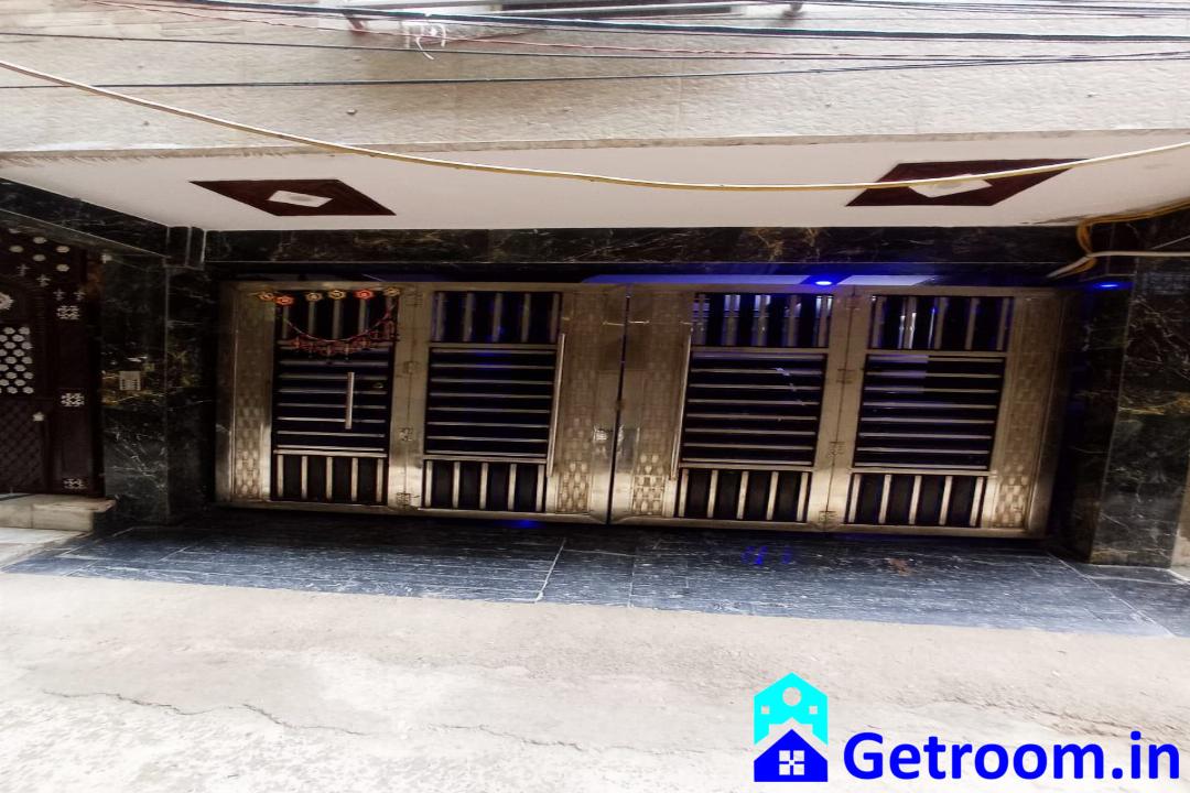 1 BHK House Any Tenants