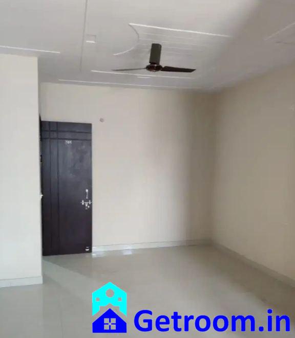 1 BHK House Any Tenants