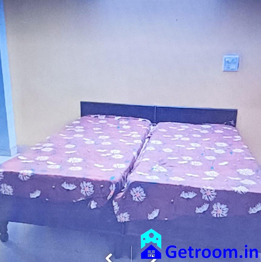 Double Shared Room PG Bachelor